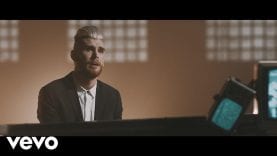 Colton Dixon – The Other Side