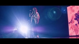 Face To Face (Live) – Hillsong Young & Free