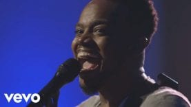 Travis Greene – While I’m Waiting (Live Music Video) ft. Chandler Moore