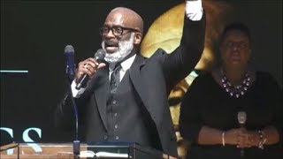 BeBe-Winans-Sings-Stand-At-Congressman-Elijah-Cummings-Funeral-2019-attachment