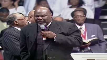 Bishop-T.D.-Jakes-Preaching-At-The-COGIC-Holy-Convocation-In-Memphis-attachment