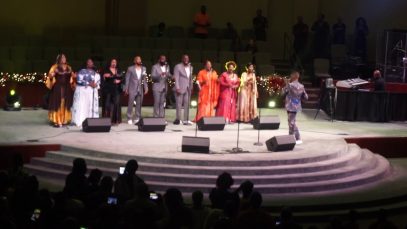 DONALD-LAWRENCE-Full-Concert-@-Christmas-In-July-2019-Fallbrook-Church-attachment